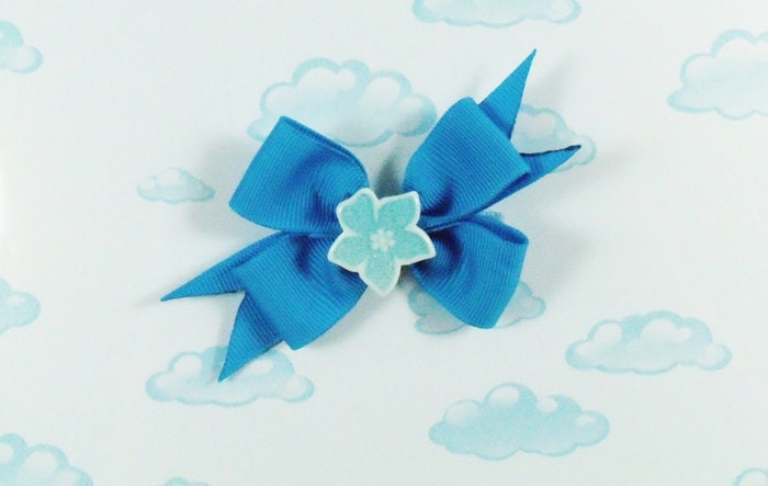 Hair bow Blue tropic 3in. tailed hair bow