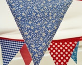 Jubilee Bunting in red, white & blue Perfect for the Queens Diamond jubilee celebrations Nearly 11 ft long  (excl. ties) with 12 large flags - SewSweetViolet