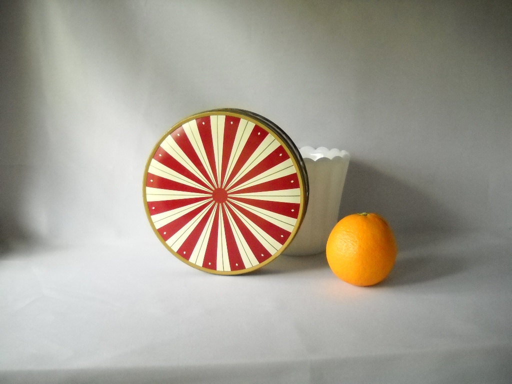 Vintage Metal Tin Bahlsen's Striped Cookie Tin Biscuit Tin Canister Circus Carnival Round Tin Sewing Storage - VintageEye Vintage Metal Tin Bahlsen's Striped Cookie Tin Biscuit Tin Canister Circus Carnival Round Tin Sewing Storage - VintageEye