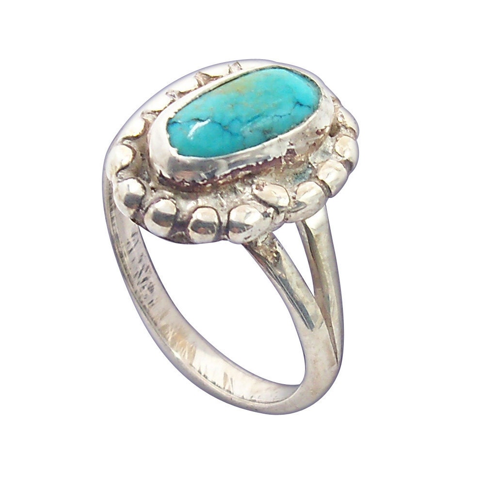 VIntage Turquoise and Sterling Silver Ring, Size 6  r6tura1998