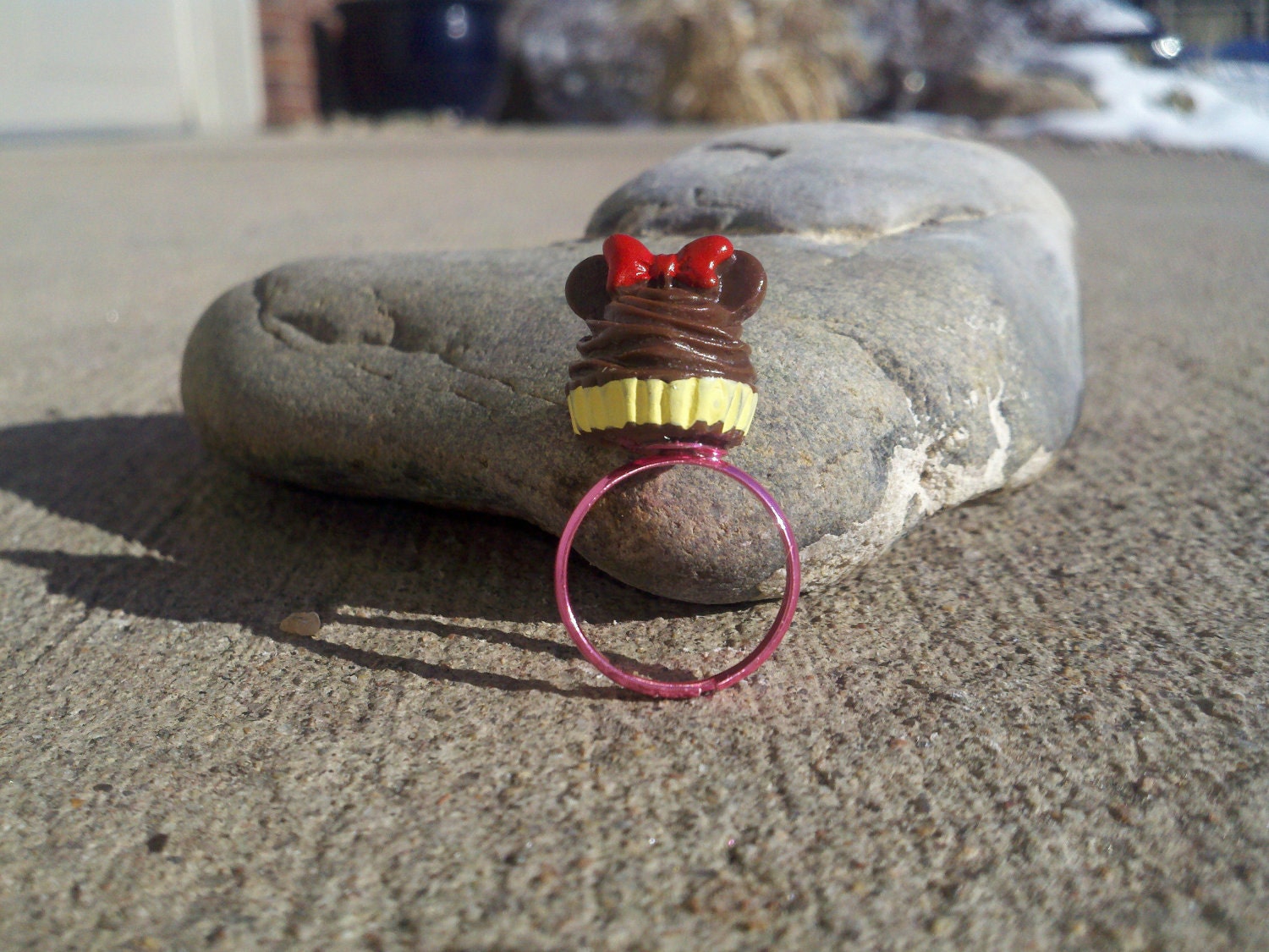 SALE SALE Minnie Mouse ring chocolate frosting with red bow on Pink