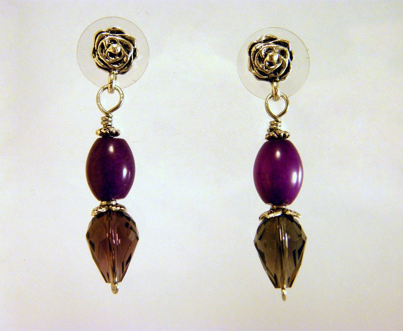 Rose stud purple earrings to match Portia Bellefleur's necklace of True Blood
