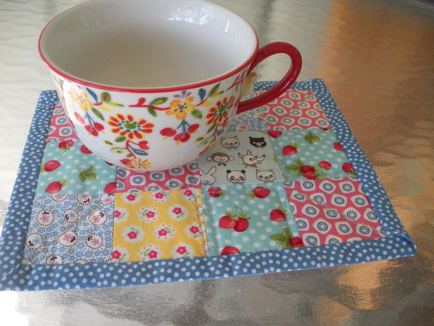 Quilted Scrappy Patchwork Mug Rug - swingkitten Quilted Scrappy Patchwork Mug Rug - swingkitten