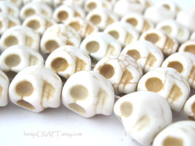 Skull Beads, White Day of the Dead Magnesite Stone Beads - 12pcs - Small 8x12mm