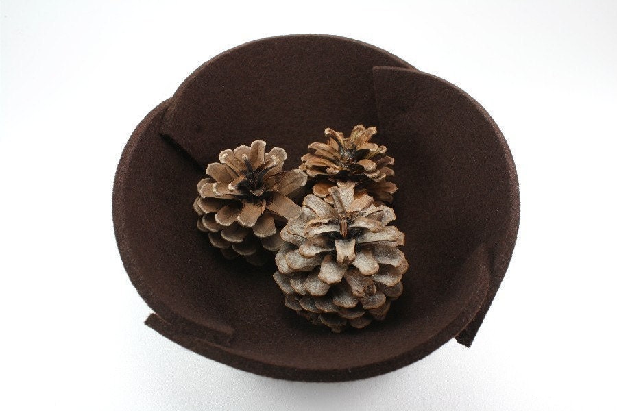 Small Felt Bowl in 5MM Thick Merino Wool Felt, Brown