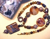 Agate pendant with Pietersite 180