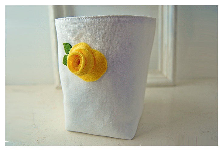 white linen box Yellow Rose weddings decor flower Wool Felt Wedding Organizer Bin  Storage Handmade tagt team Gift Wrap
