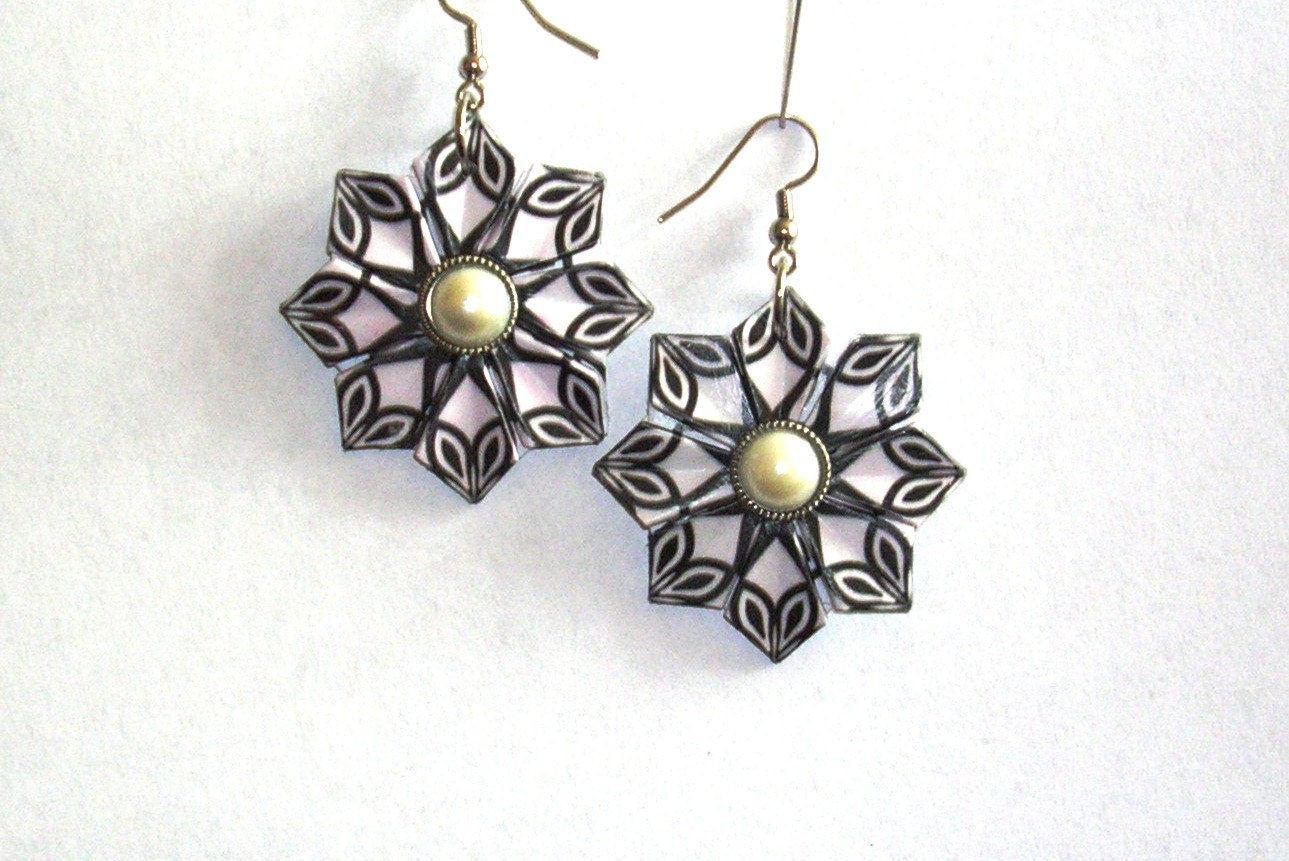 Origami Earrings - Black and White Geometric Paper Jewelry 12B023E