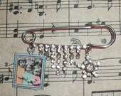 Rhinestone Kilt Pin-Sister Love