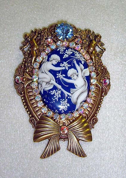 Angels On Blue Cameo Pin Brooch/Pendant NEW OOAK Signed Caroline Erbsland
