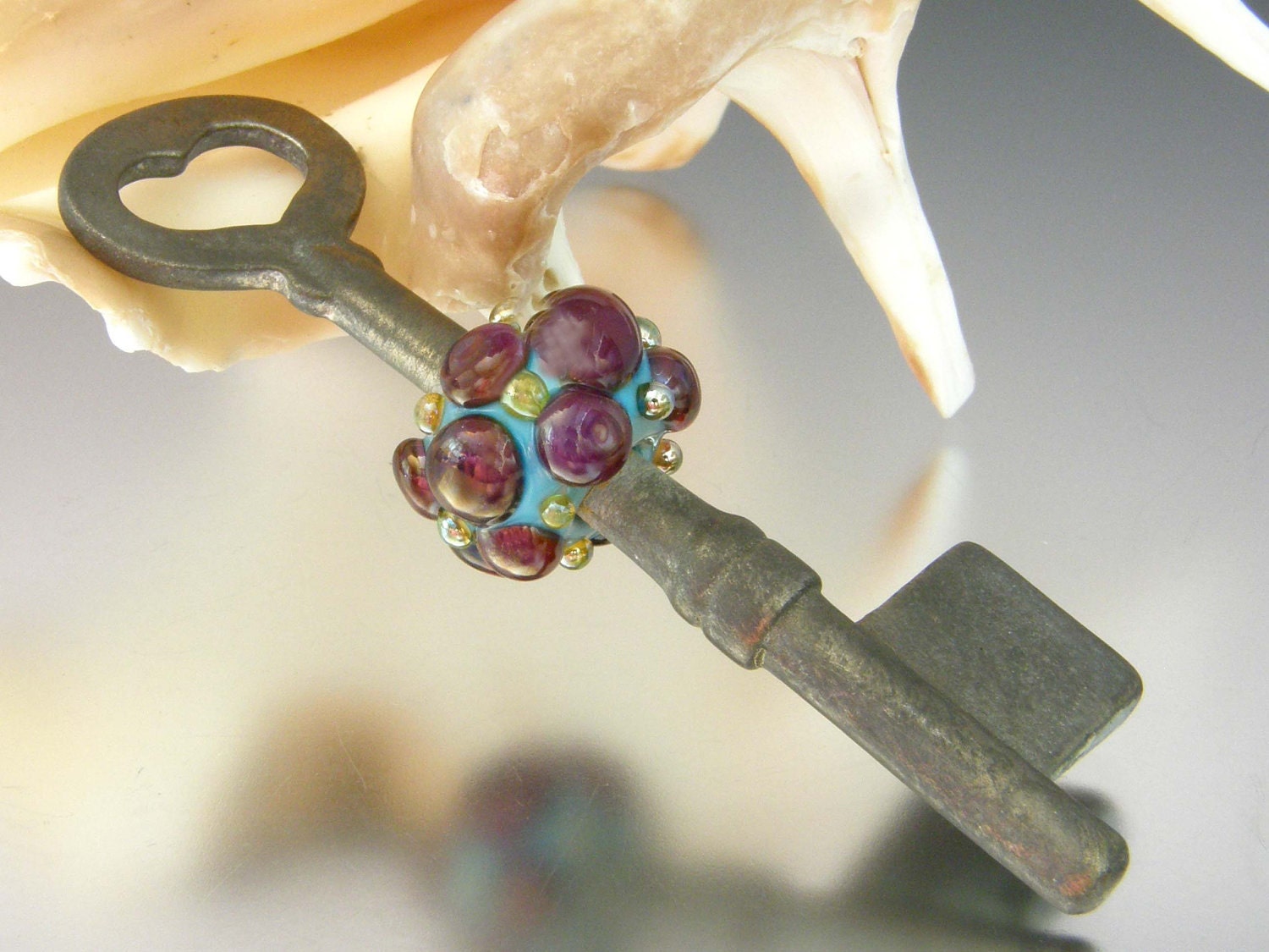 KILLERBEEDZ1 - Vineyard  - Skeleton Key With Bead