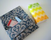 Tissue Case/Beige Flower On Dark Green