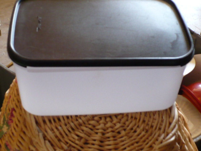 Tupperware Storage Container, Black Seal
