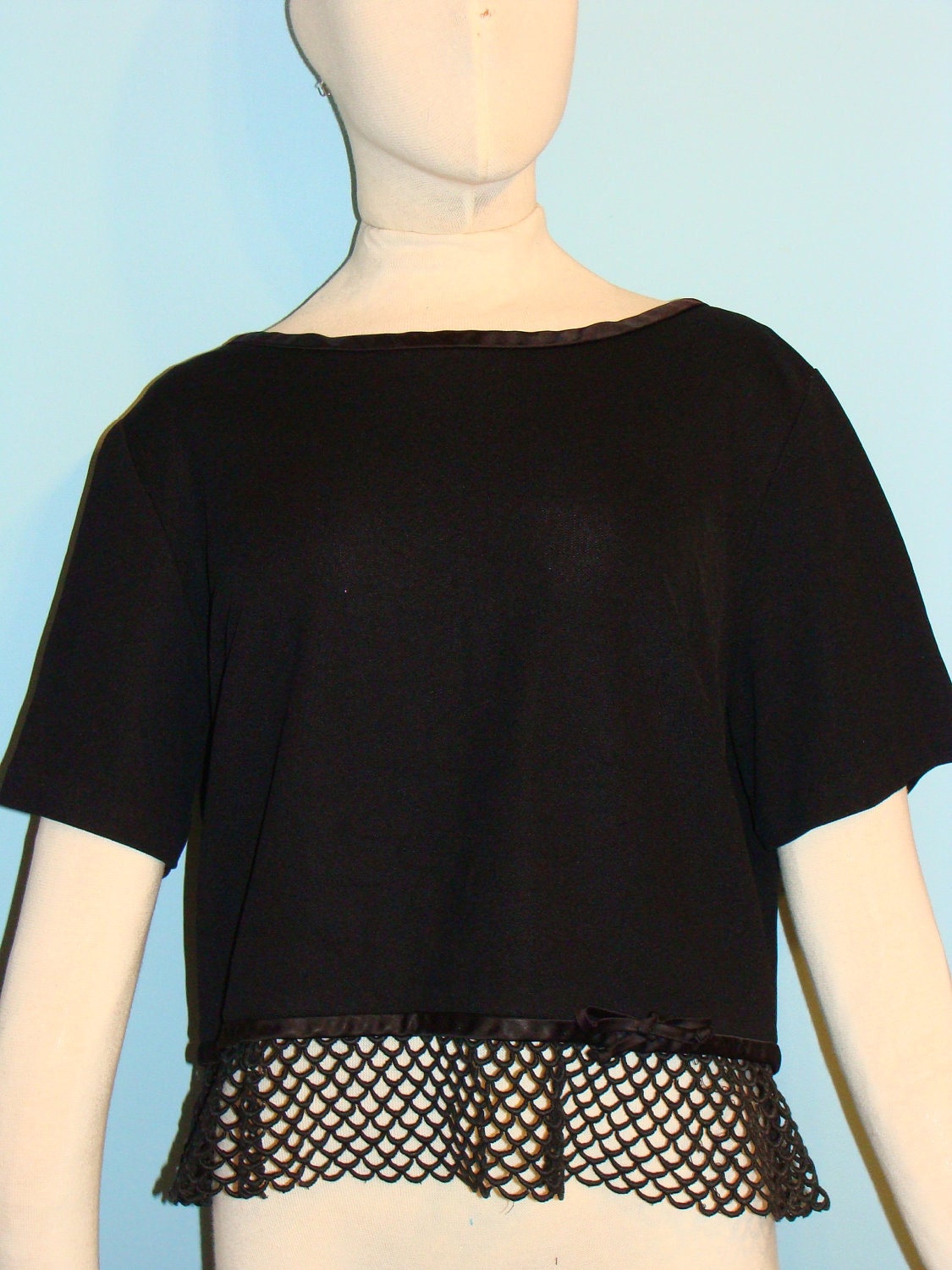 Vintage Button back crop top