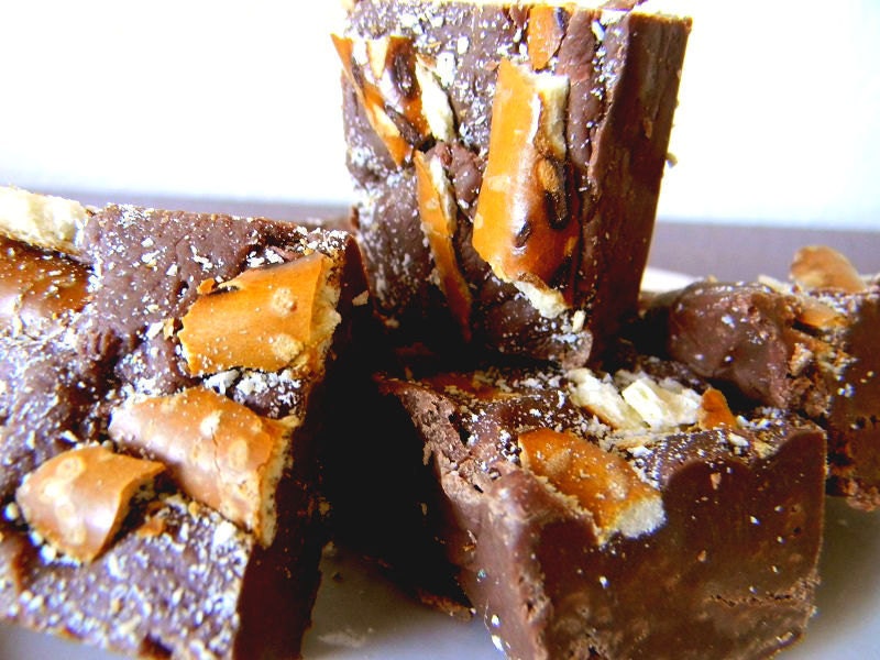 Julie's Fudge - BEER & PRETZELS - Yummy Man Candy Fudge Wonderment - 6 Pieces (1/2lb)