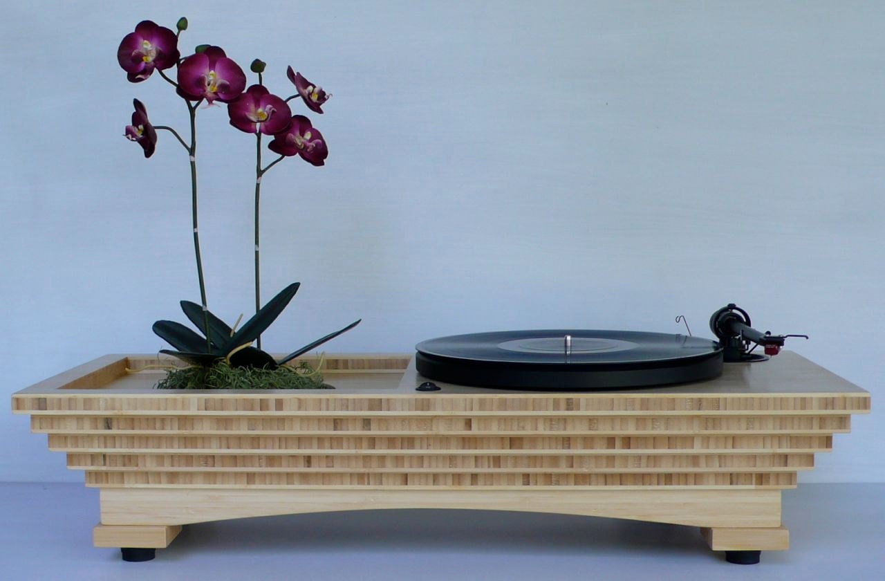 The Sound Garden Turntable