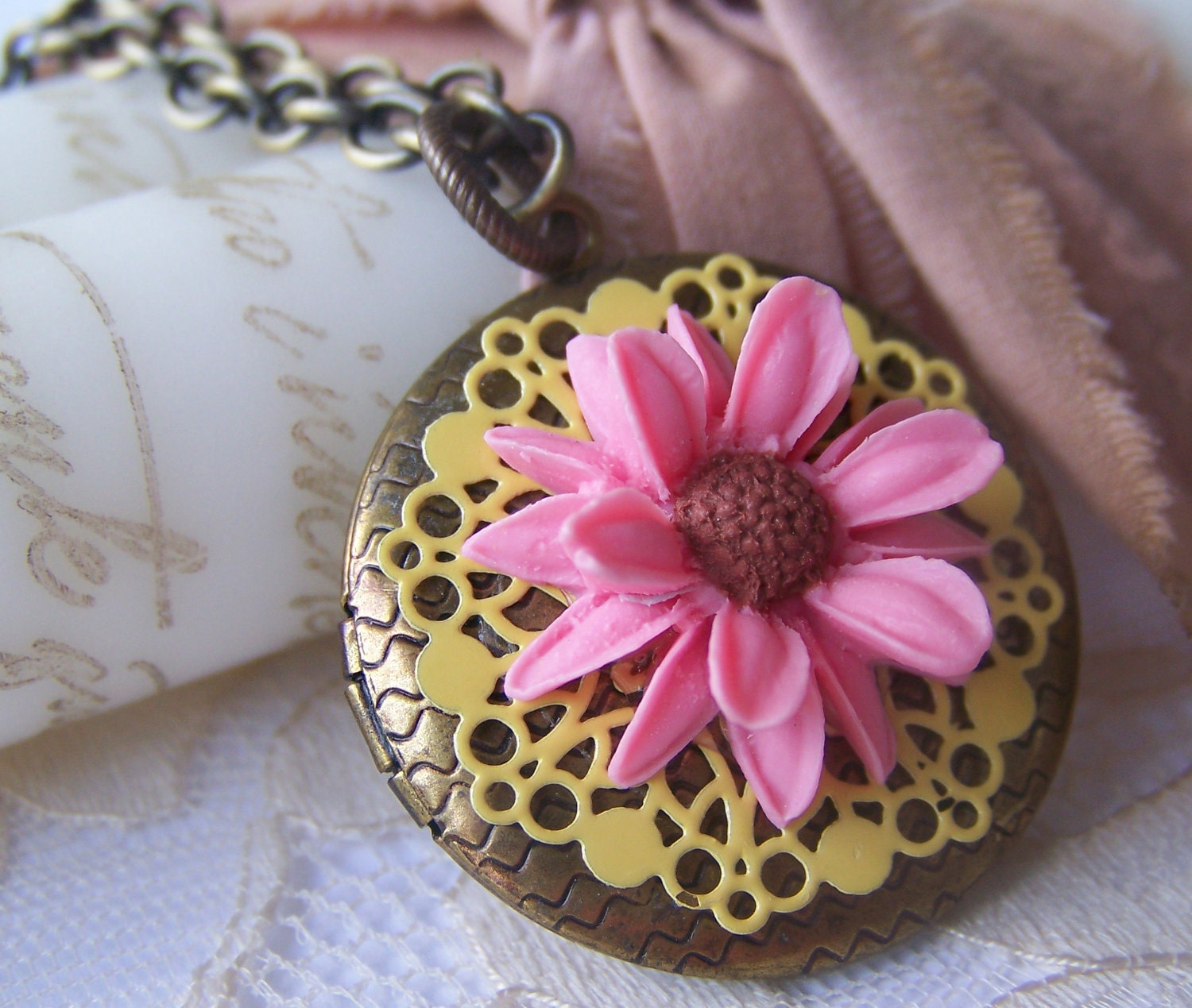 NEW Oopsy Daisy Locket Necklace, colorful, whimsical
