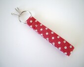 Keychain/Beige Dot On Red-Around 7"