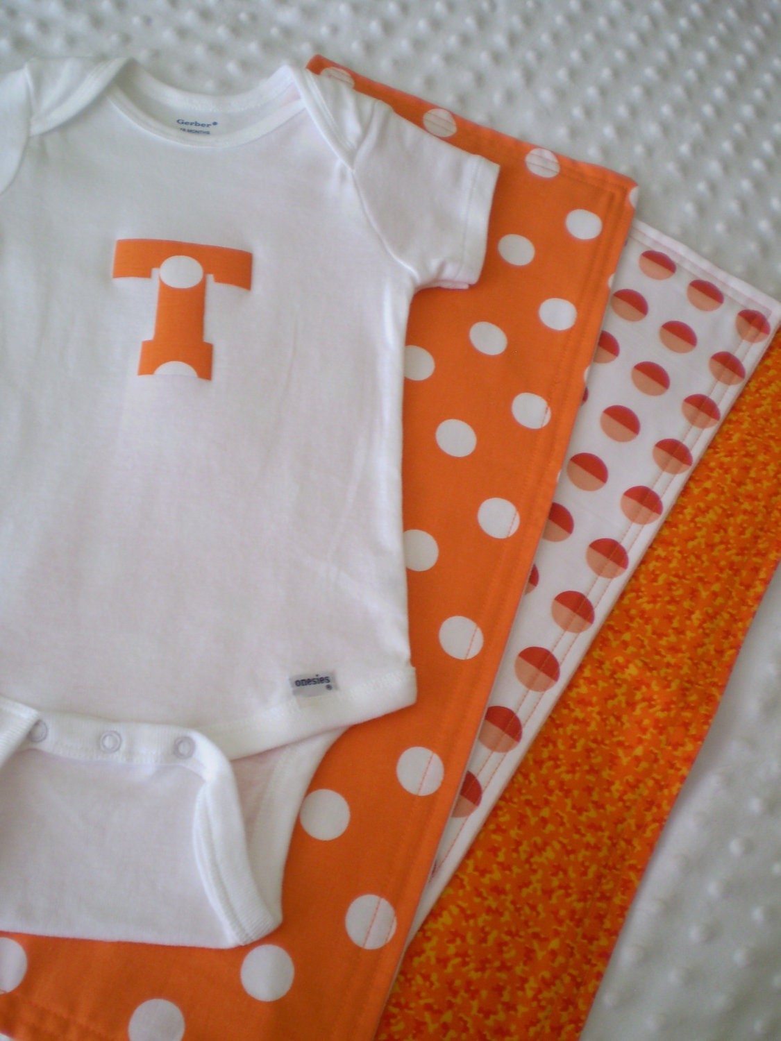 4pc Burp Cloth and Onsie Tennesse Vols Set