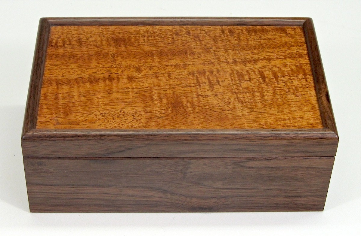 Black Walnut and Figured Mahogany Keepsake Box