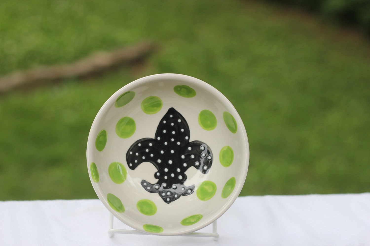 Fleur di Lis footed bowl