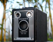 Vintage 1940s Kodak Brownie Camera Target Six-20 Box Camera