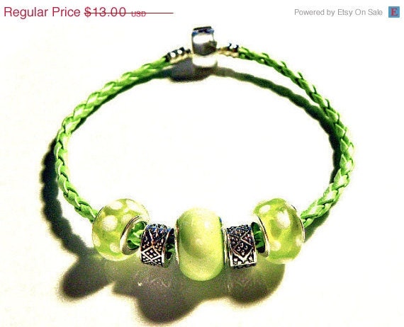 30% CEARANCe SALe and FREe SHIPPING european bead Bracelet leather spring green 7-1/2" PB441