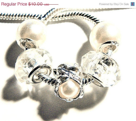 30% CEARANCe SALe and FREe SHIPPING   european bead set white charms PBS862