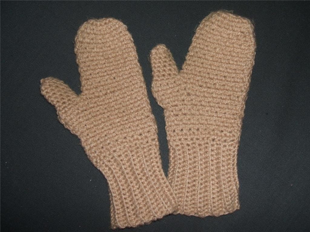Vintage Womens Cream Knitted Mittens 