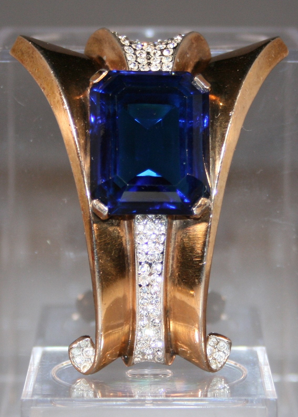 Large 'Trifari' Stamped Fur Clip