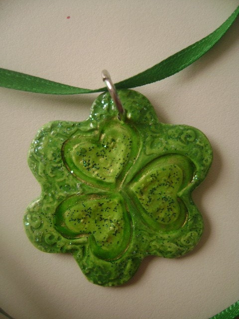 Magical Shamrock Flower Necklace