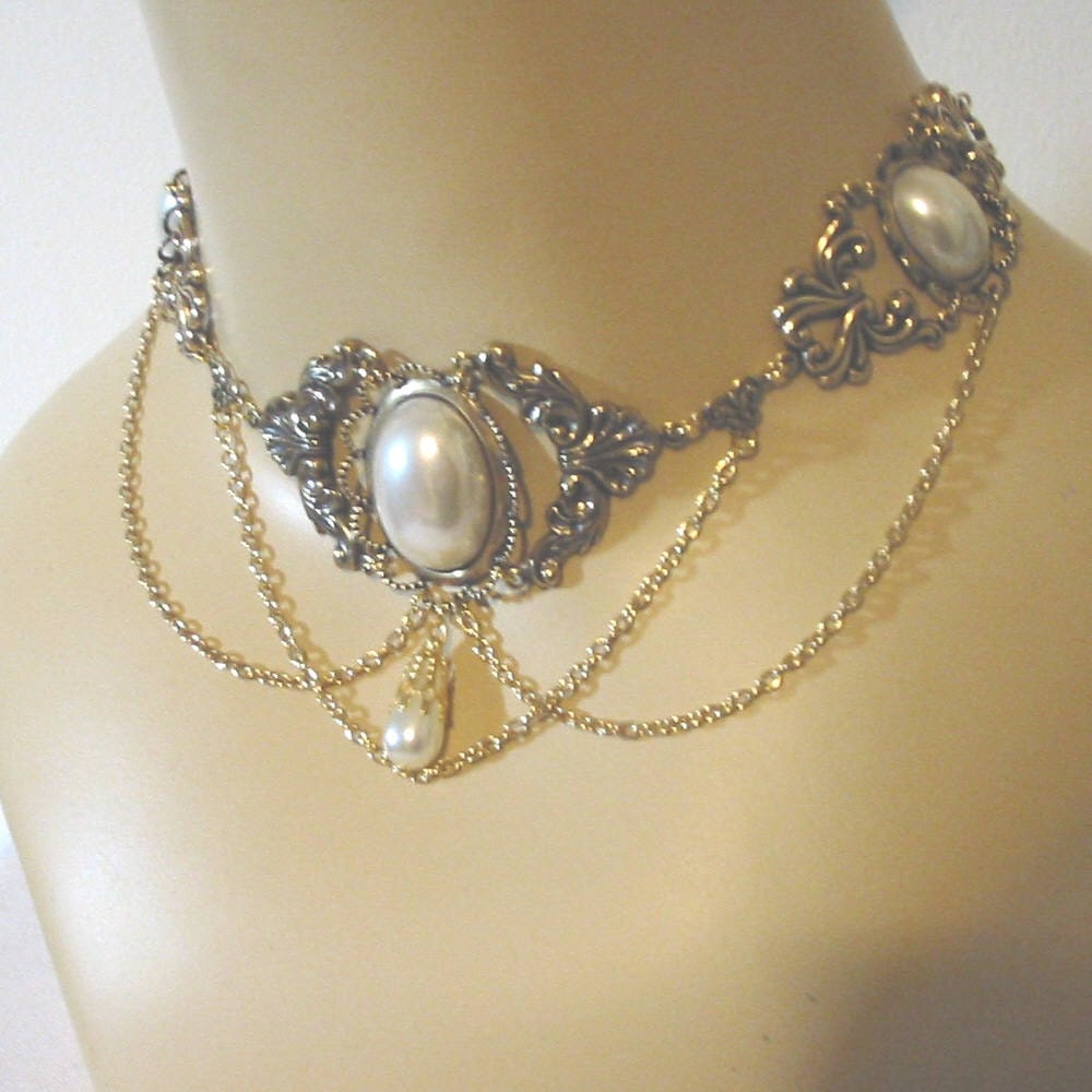 Faux White Pearl Necklace Renaissance Victorian inspired choker for dress or corset - Rose