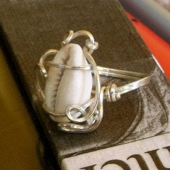 Royal Cowrie Shell Ring Size 7 in SS
