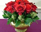 Floral Centerpiece With Red Roses