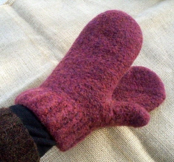How to Make Wool Crochet Gloves | eHow.com