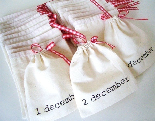 24 Advent Calendar Pouches - choose your own font / ribbon