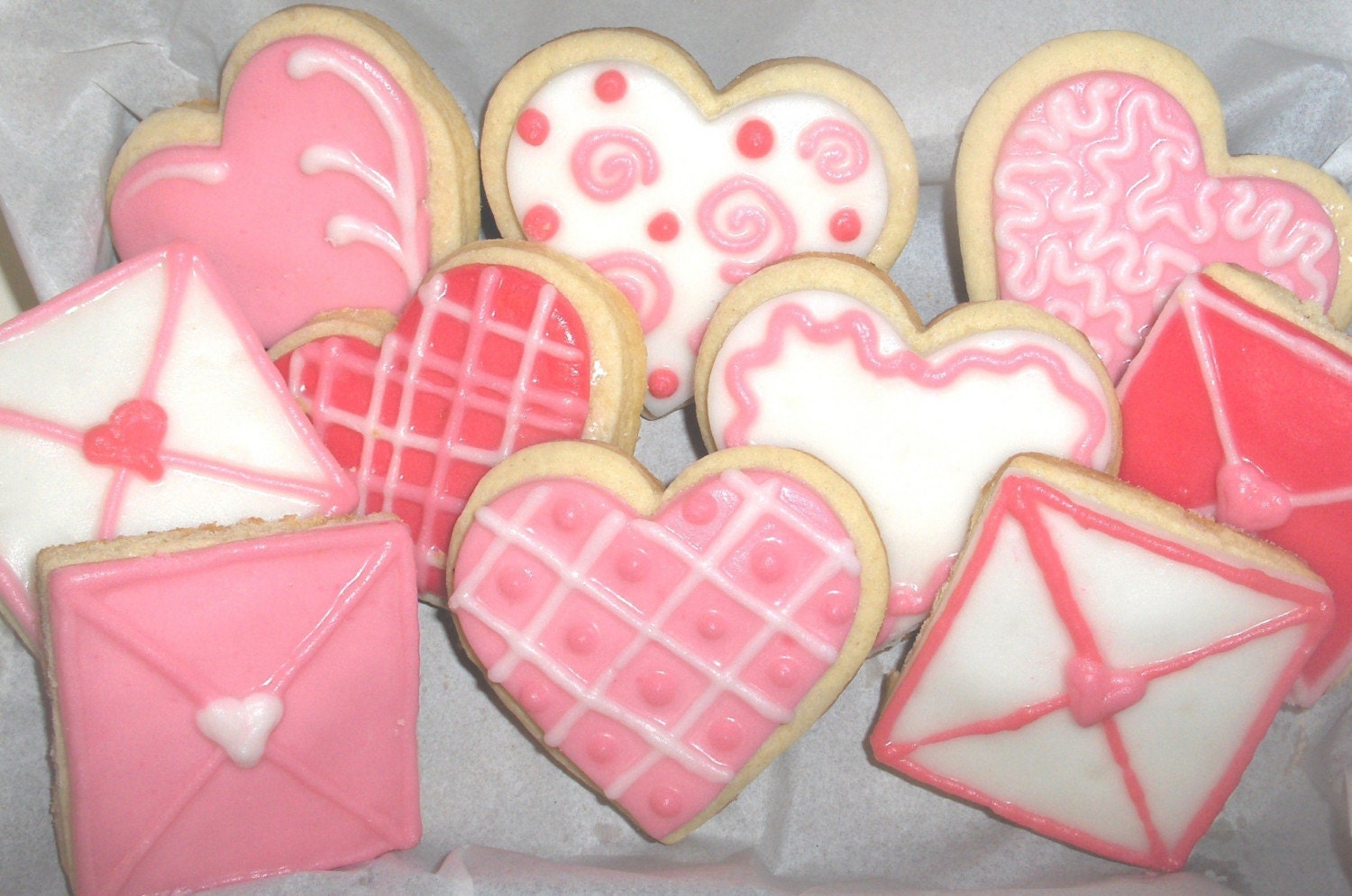 VALENTINE COOKIES-Decorated sugar cookie with rich Buttercream frosting-Hearts and letters