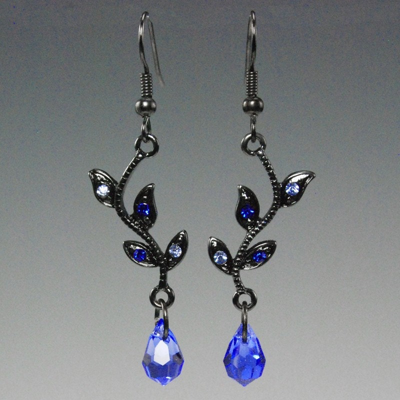 Beautiful Gunmetal and Sapphire Crystal Vine Earrings...