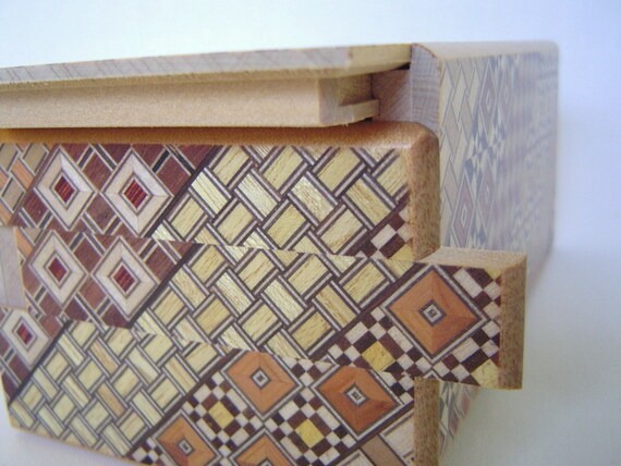 Japanese Puzzle box (Himitsu bako)- 6inch Open by Standard 7steps Yosegi