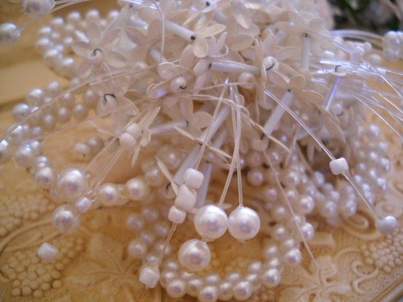 Vintage Bridal Veil Hair Clip Stunning Pearls Bead Sprays Late 1960's 