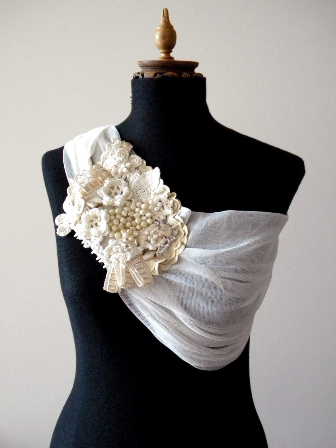 EMBROIDERED TULLE - handmade belt shrug cover shoulders lariat - in white cream - (V09/037)