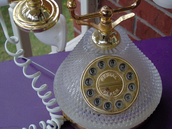 Vintage 1980's Princess GLASS telephone- VGC touch tone phone. Kitschy, chic, and fabulous.