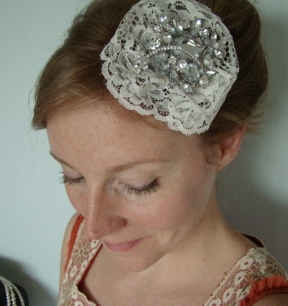 Bridal Fascinator Veil Rhinestone and Lace Hair comb Rhinestone Brooch 