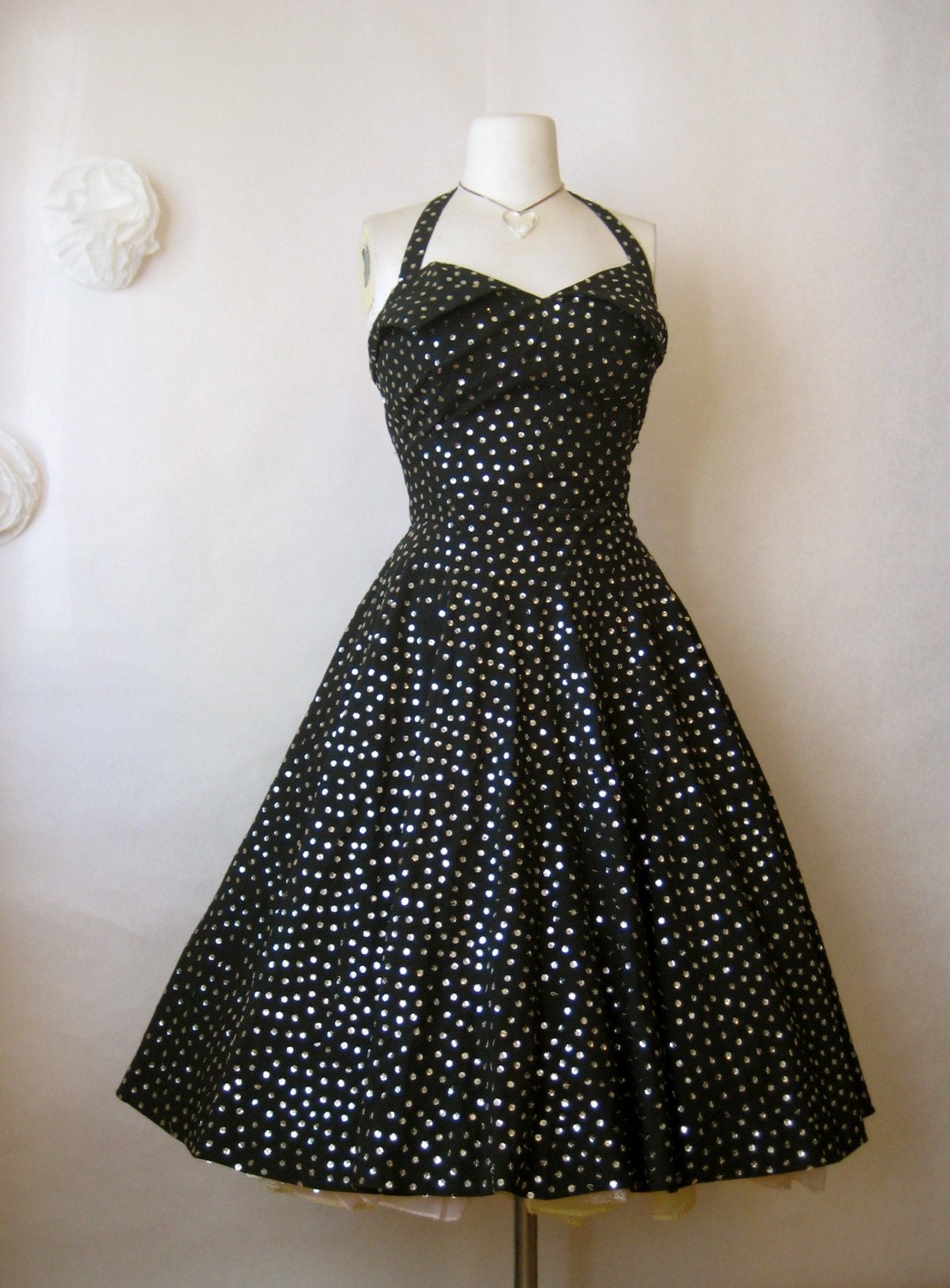 dazzling vintage 1950s dress. sequins circle mexican party gown. starry night black silver petal bust.