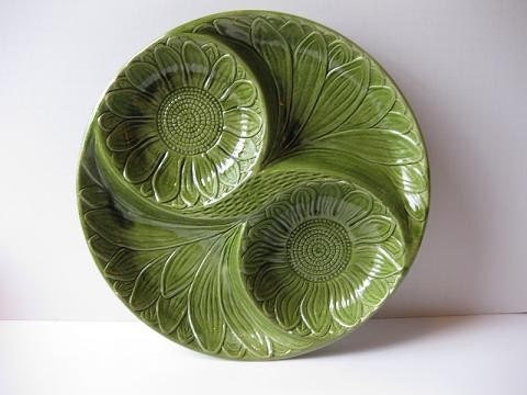 Large Avocado Green Sunflower California Pottery Round Serving Platter