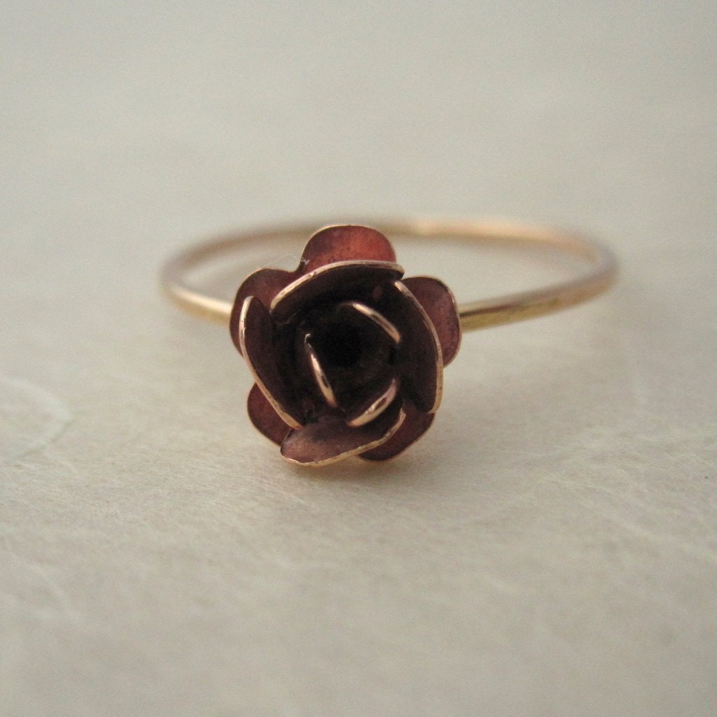 Petite Rose Ring Front