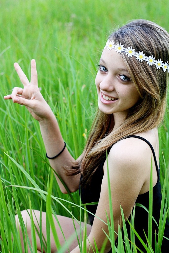 Daisy Chain Forehead Band