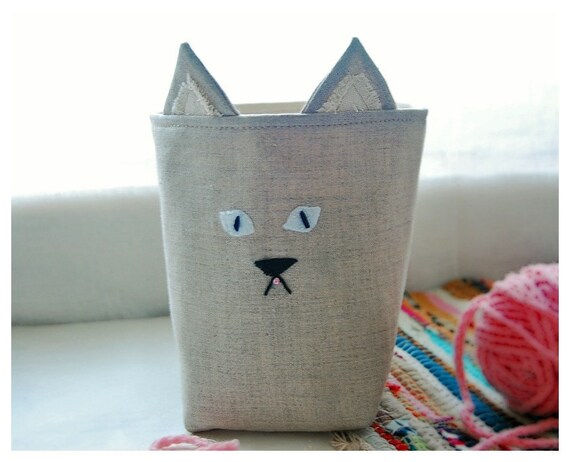 box Black Kitten Kitty Cat linen Box Bin Nubby Linen Organizer Storage Basket  Embroidery Handmade tagt team Gift Wrap