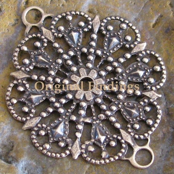 Round Brass Filigree Connector 2 Rings Antiqued Brass Jewelry Findings 1021 - 6 pcs