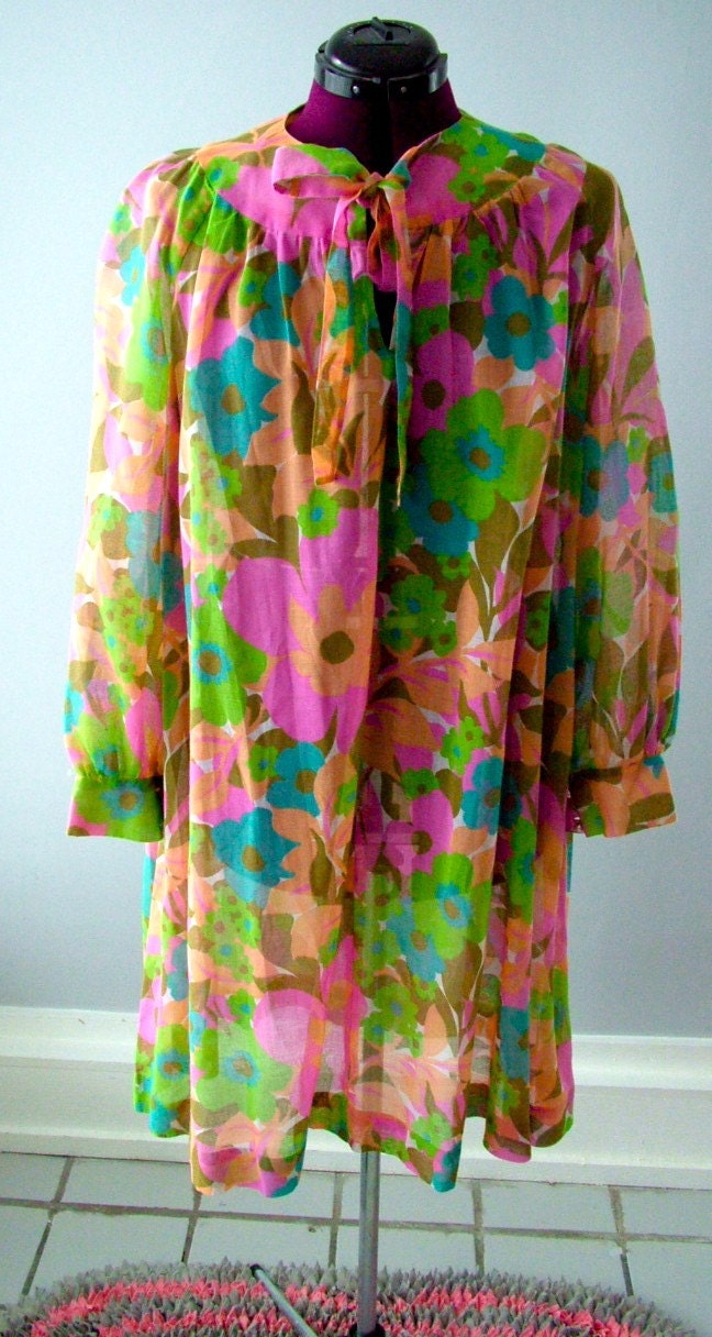 Vintage 1970's boho flowy flower dress